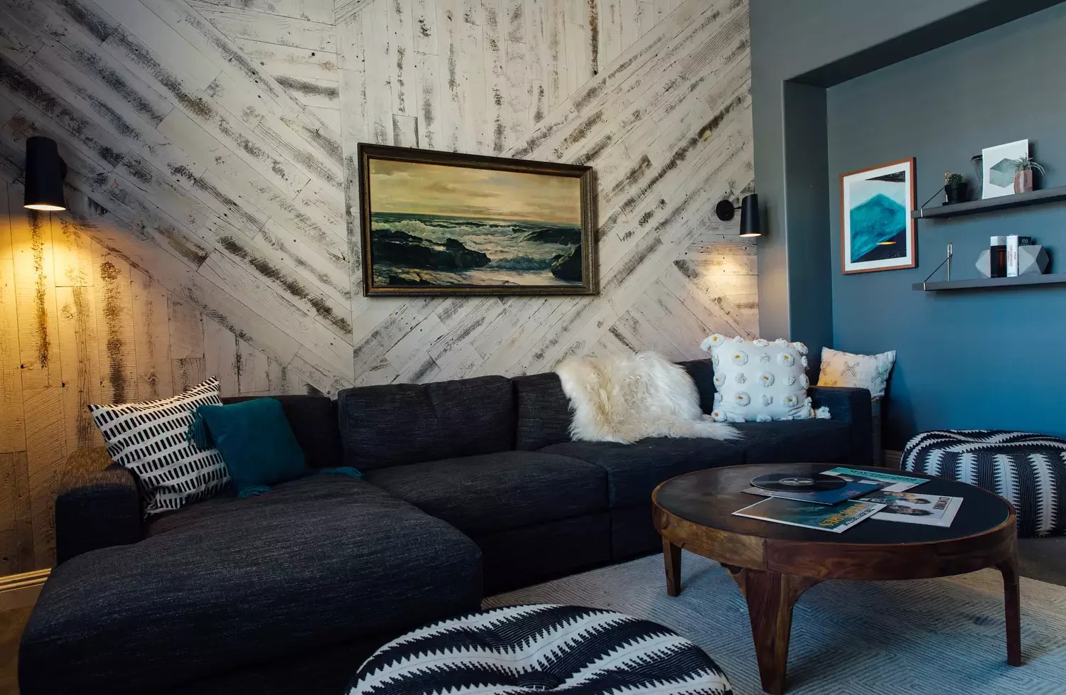 23 Cozy Den Ideas That'll Make You Never Want to Leave Getting Beachy