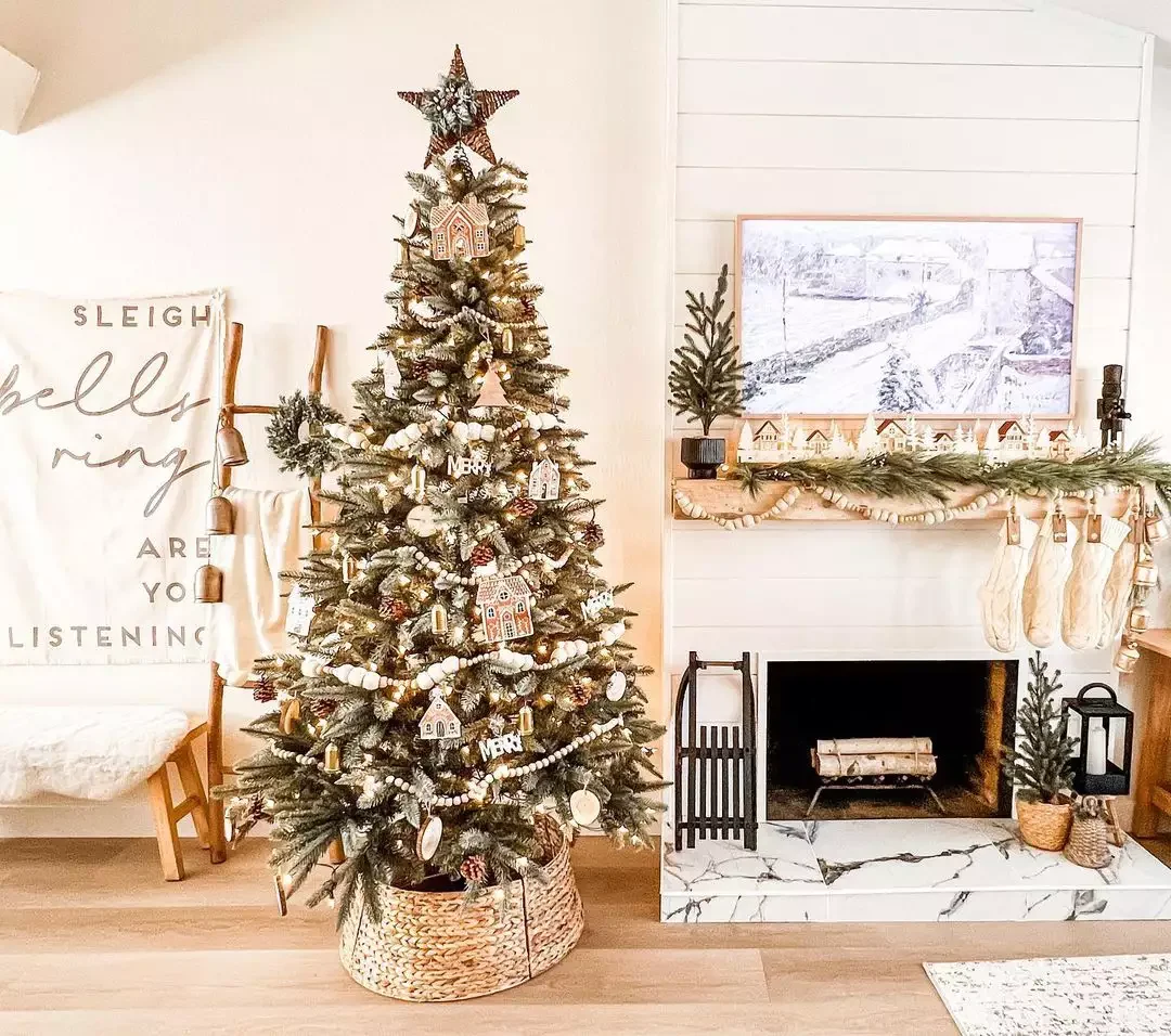 60 Stunning Christmas Tree Ideas to Transform Your Home This Holiday Season 31 Gingerbread House Tree