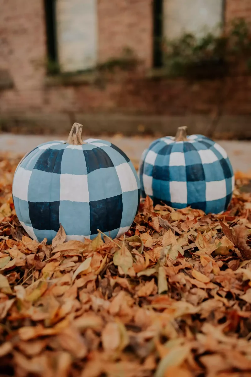 90 Creative Halloween Pumpkin Decorating Ideas to Try This Season 74 Gingham Pumpkin