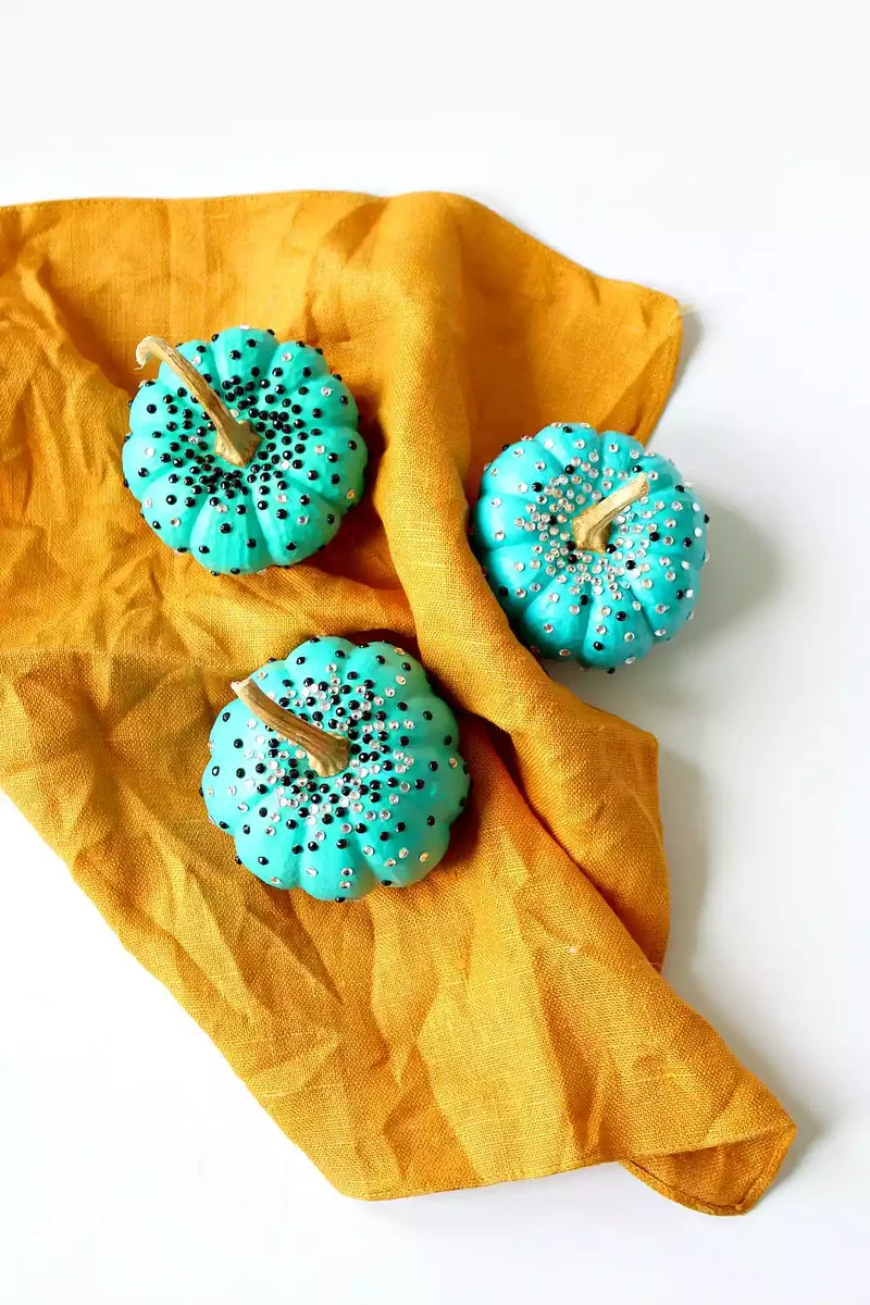 90 Creative Halloween Pumpkin Decorating Ideas to Try This Season 79 Glam Pumpkin