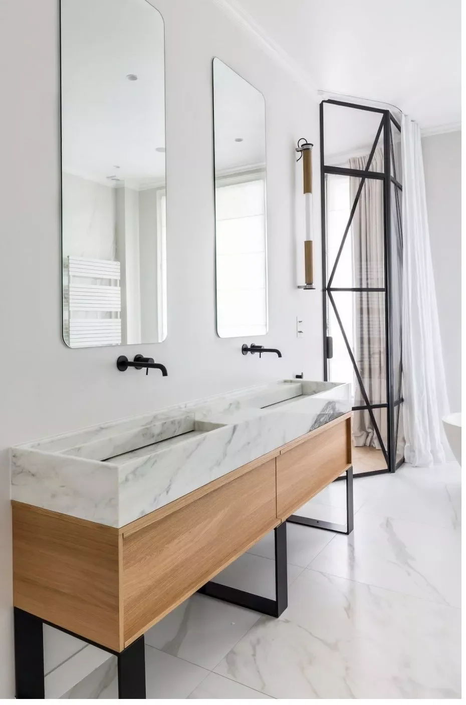 50 Luxurious Bathroom Ideas to Create Your Perfect Self-Care Sanctuary 7 Glass and Metal Doors