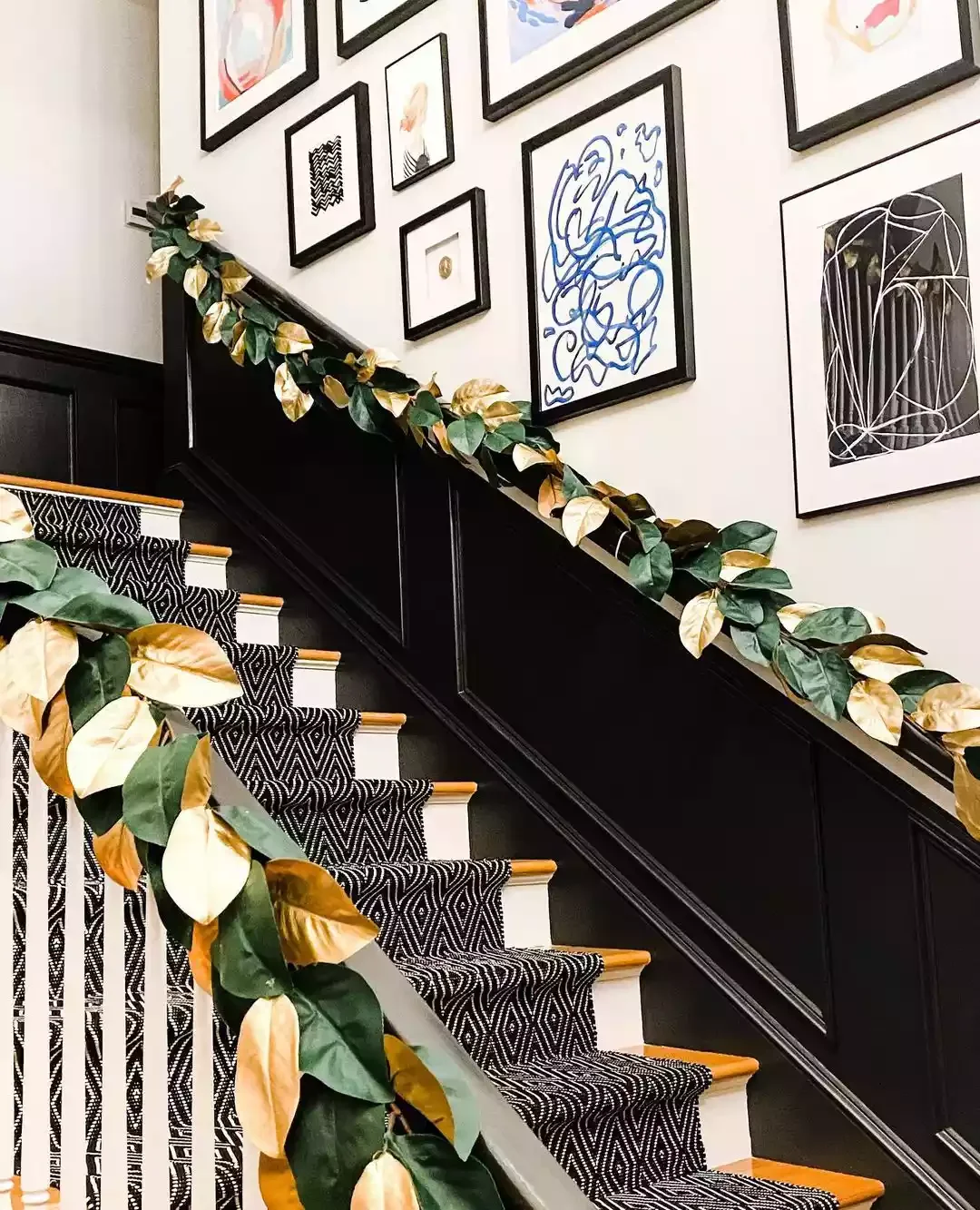 30 Creative Staircase Wall Decorating Ideas That Will Transform Your Space 10 Go Abstract