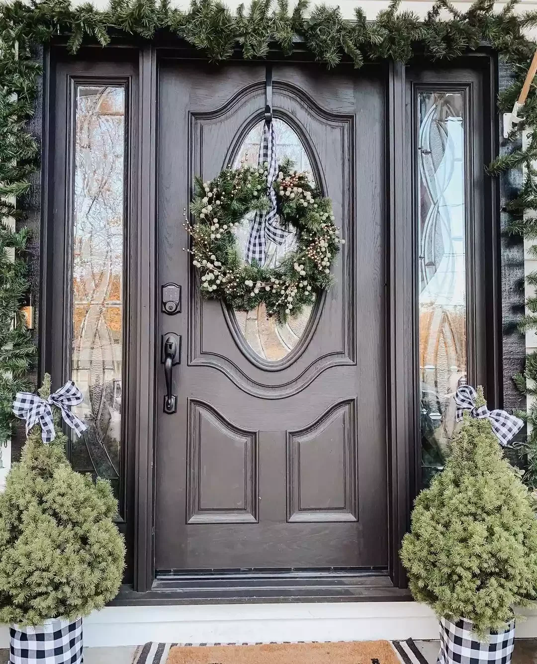 33 Stunning Black Front Door Ideas That Transform Your Home's Entrance Go All Out With Garland