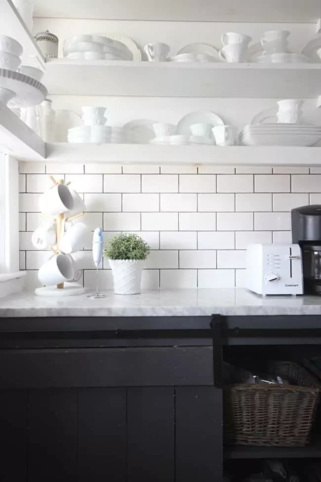 20 Brilliant Ways to Style Your Open Pantry Shelves Like a Pro Go All White