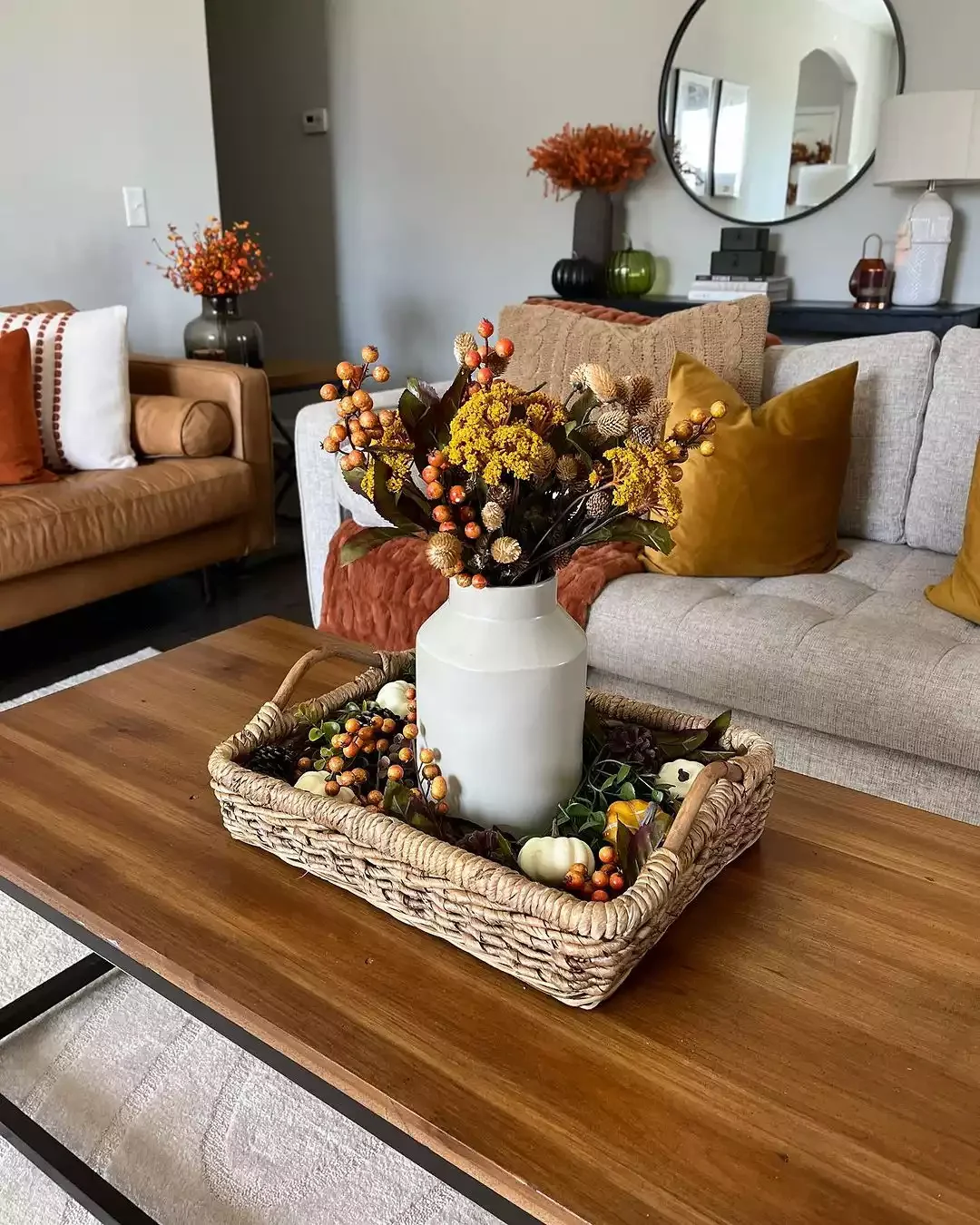 22 Cozy Fall Decorating Ideas That'll Transform Your Apartment This Season 8 Go All in With Fall Blooms