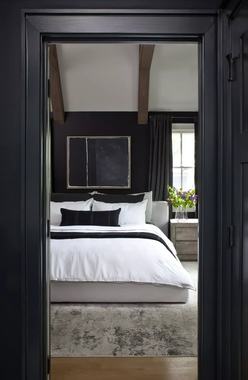 30 Stunning Vaulted Ceiling Ideas to Transform Your Space 13 Go Dark and Moody