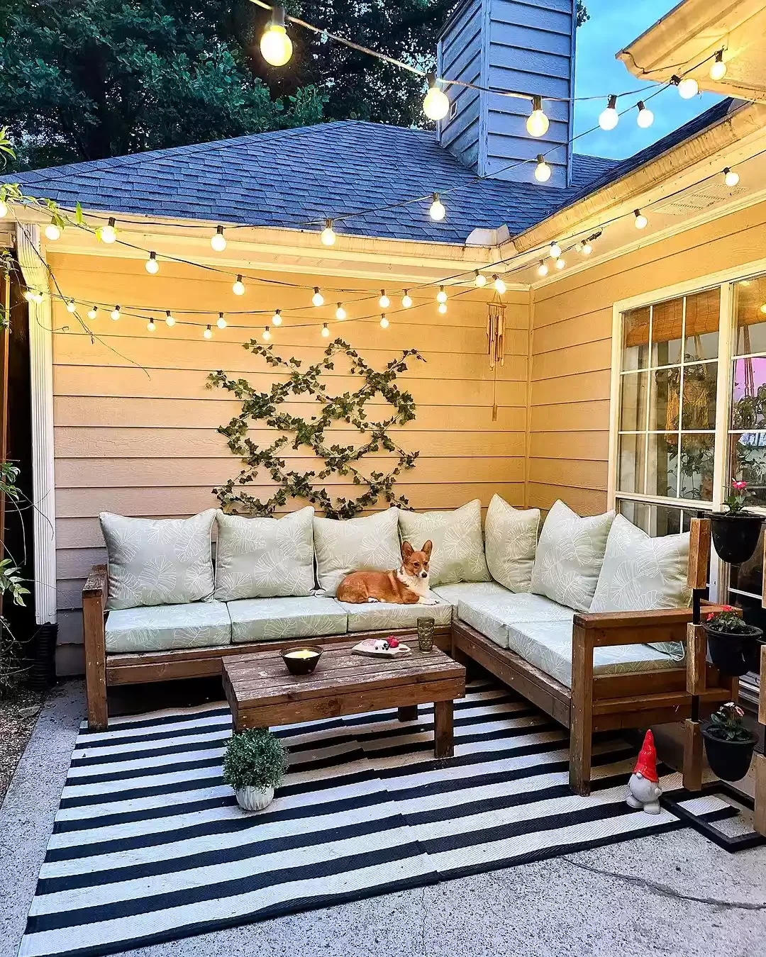 30 Beautiful Ways to Transform Your Patio with String Lights 5 Go Diagonal