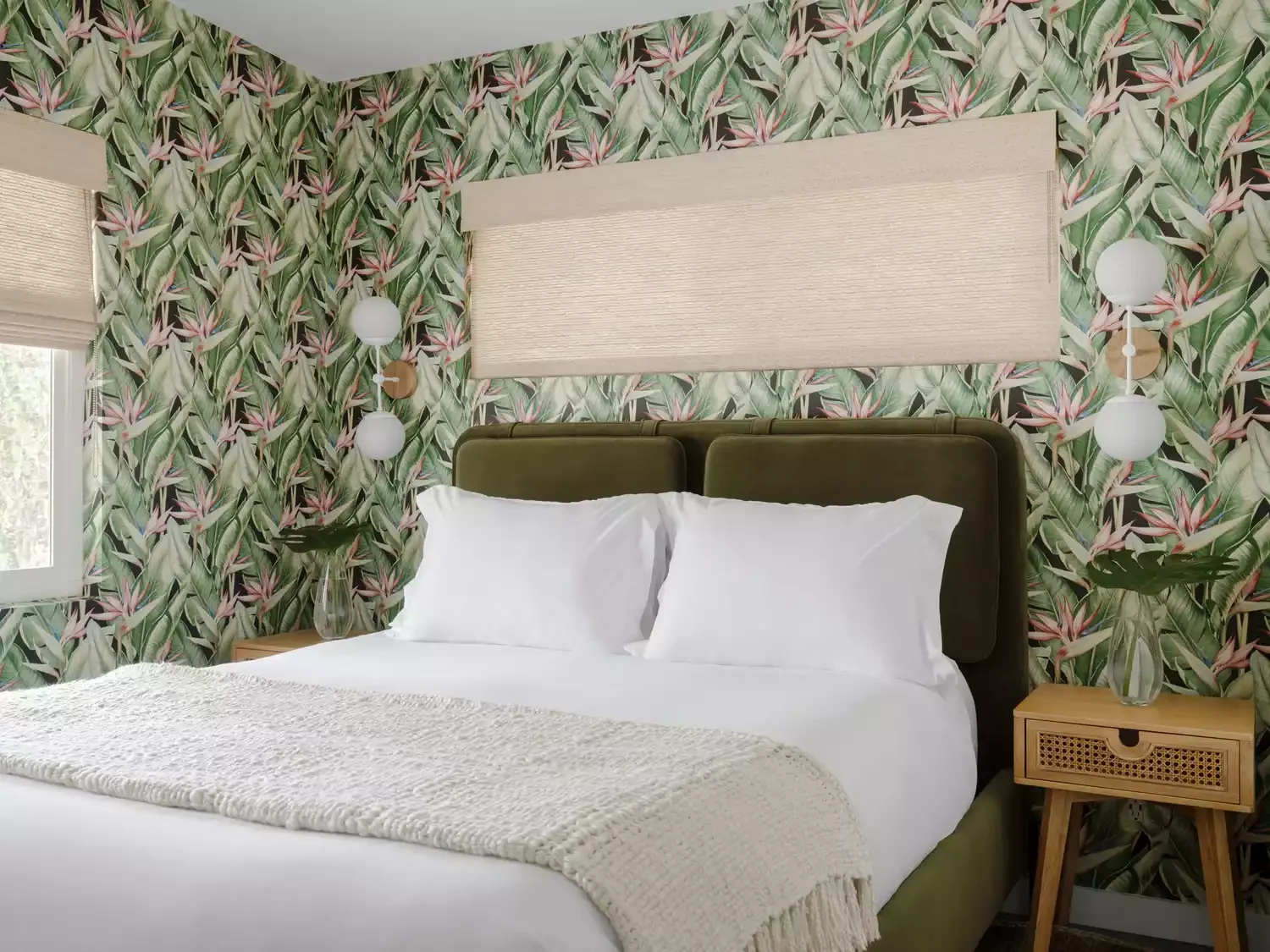 33 Stunning Dark Green Bedroom Ideas That Will Transform Your Space 6 Go For Wallpaper Over Paint