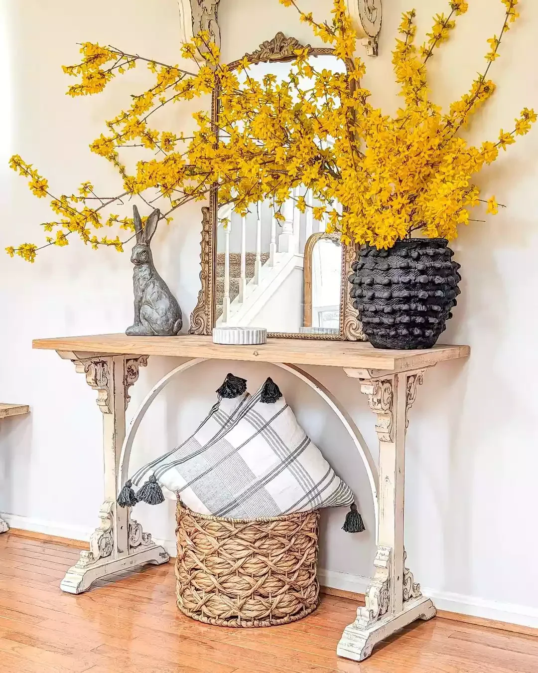 30 Beautiful Modern Farmhouse Entryway Ideas to Create a Stunning First Impression Go Glam