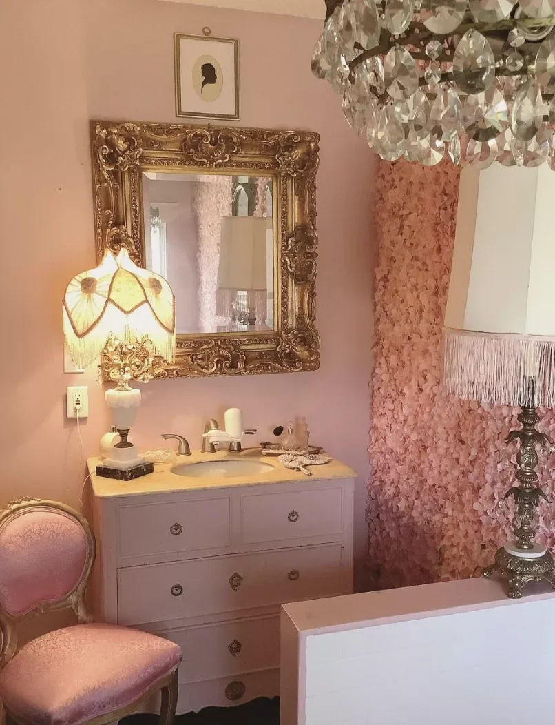 40 Stunning Pink Bathroom Ideas That Balance Playfulness with Elegance 5 Go Grand