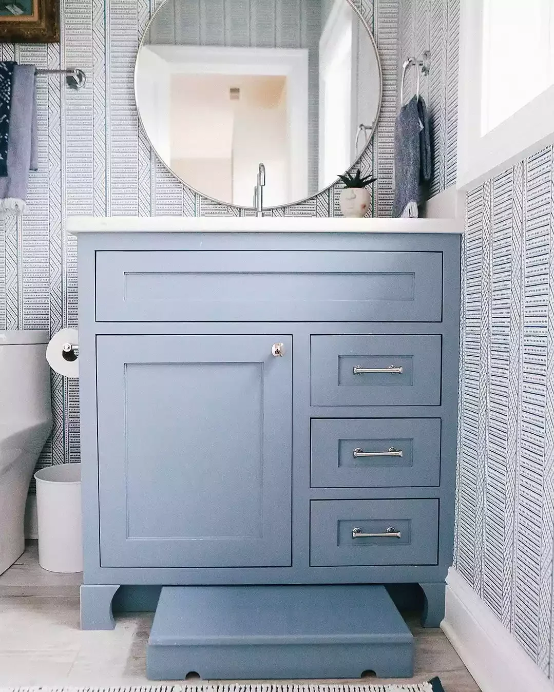 30 Beach-Inspired Bathroom Ideas That Bring Coastal Vibes Home 9 Go Light Blue