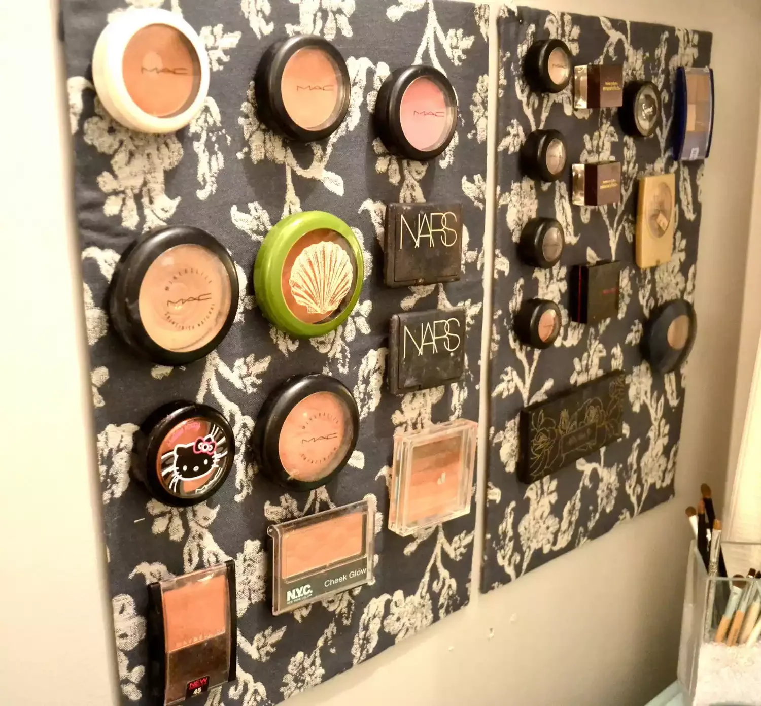 20 Beauty Organization Ideas to Transform Your Vanity Space Go Magnetic