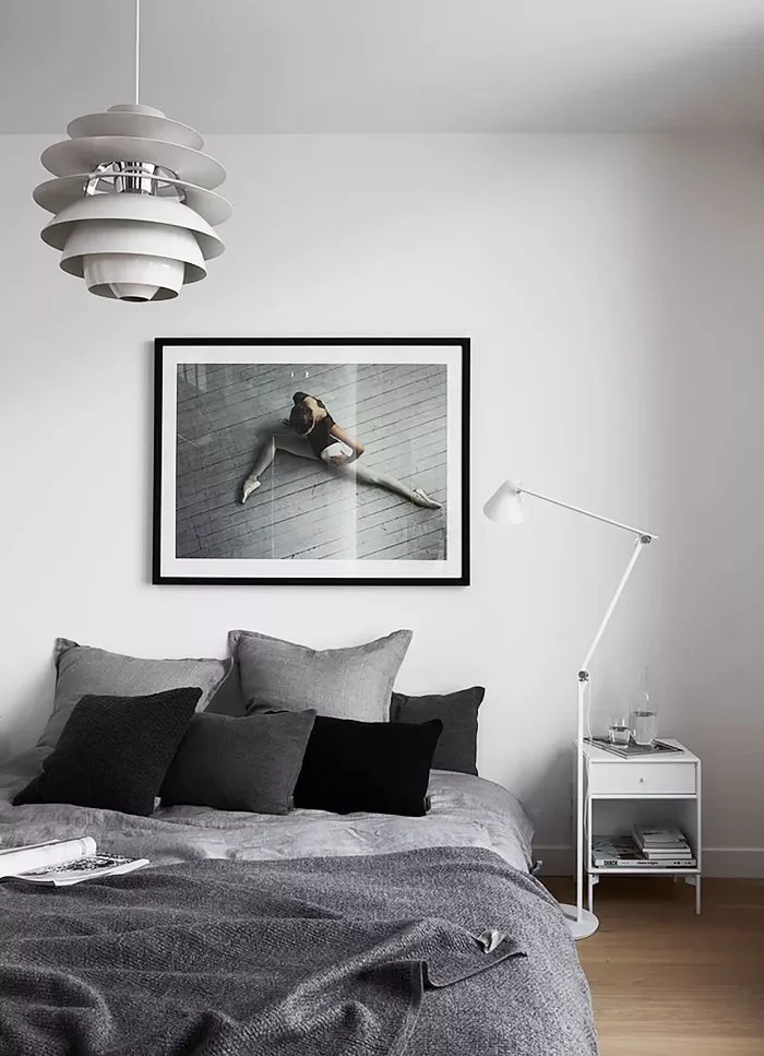 40 Modern Bedroom Ideas That Will Wake Up Your Space 29 Go Monochrome