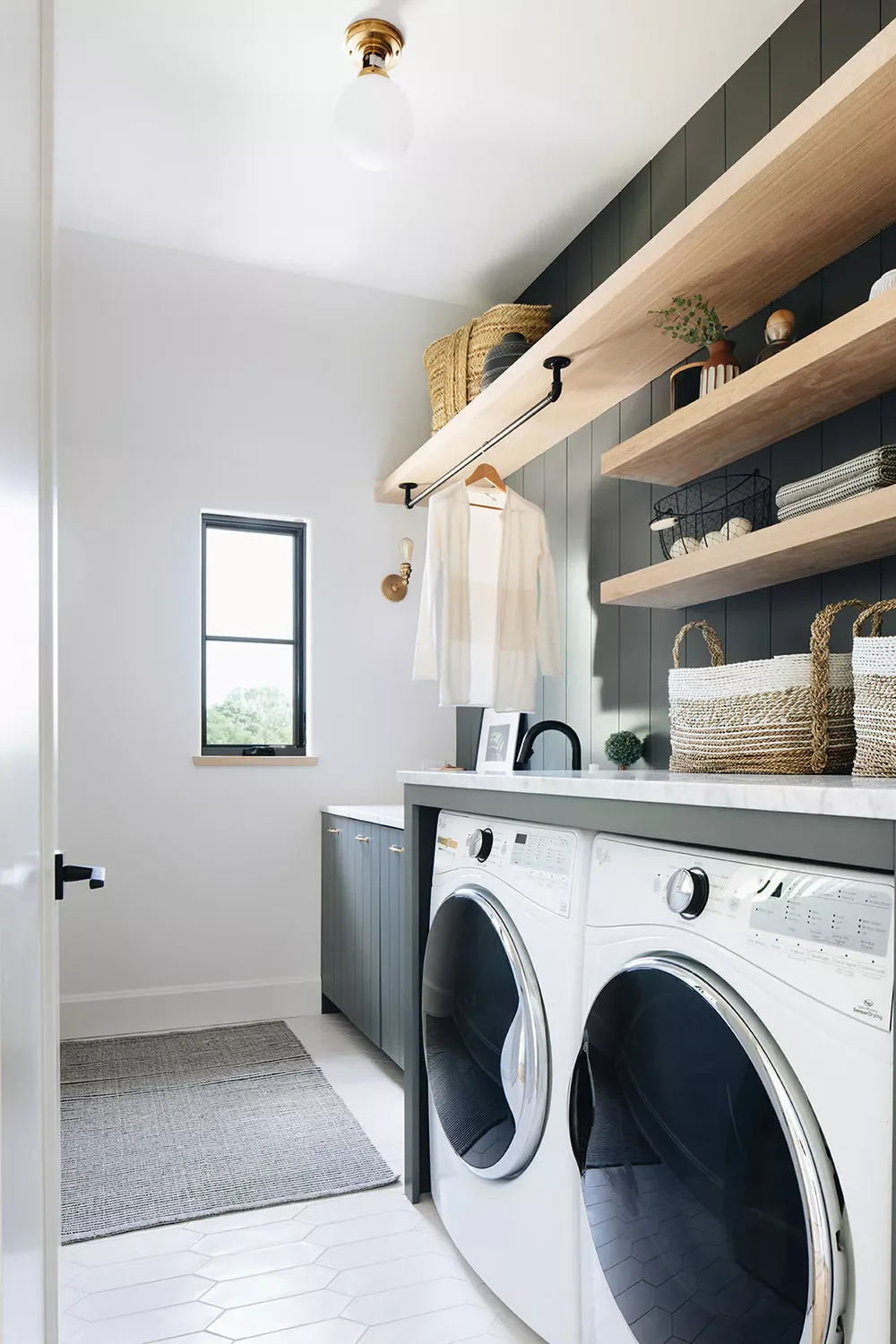 33 Contemporary Laundry Space Ideas for a Timeless Home Go Natural