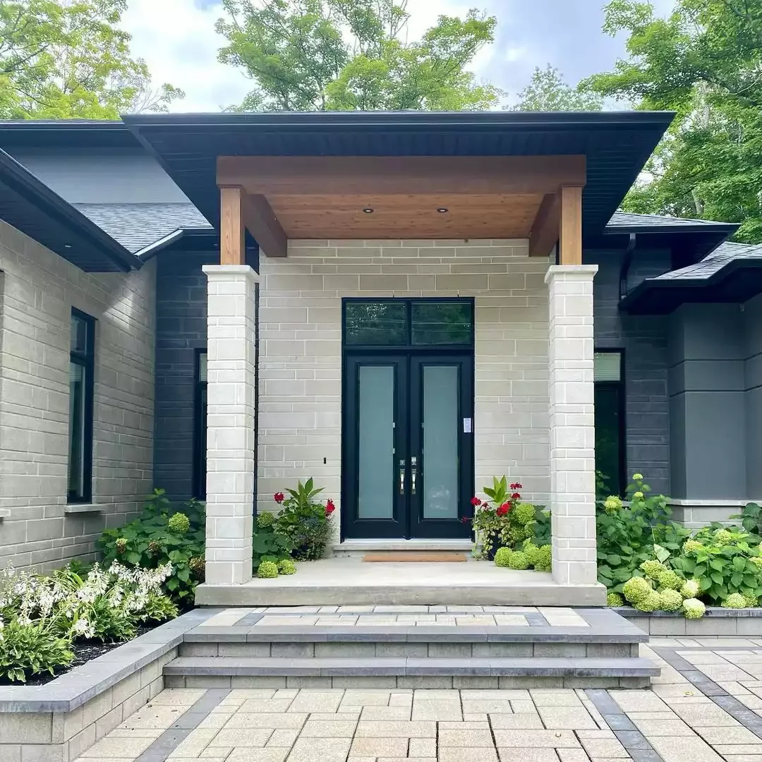 34 Stunning Front Yard Flower Bed Ideas That Will Transform Your Curb Appeal 30 Go Neutral or Monochromatic