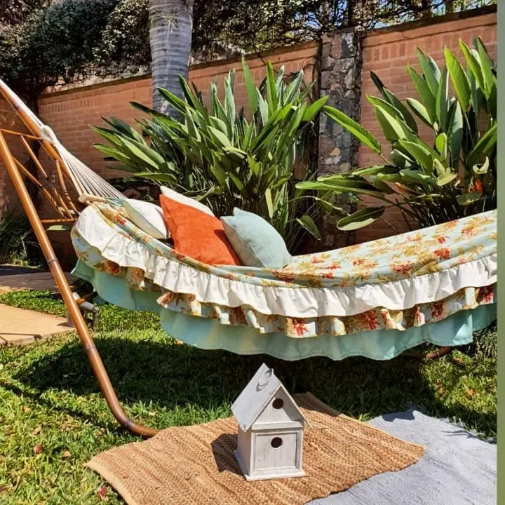 29 Stunning Backyard Hammock Ideas to Create Your Perfect Relaxation Retreat 6 Go Vintage