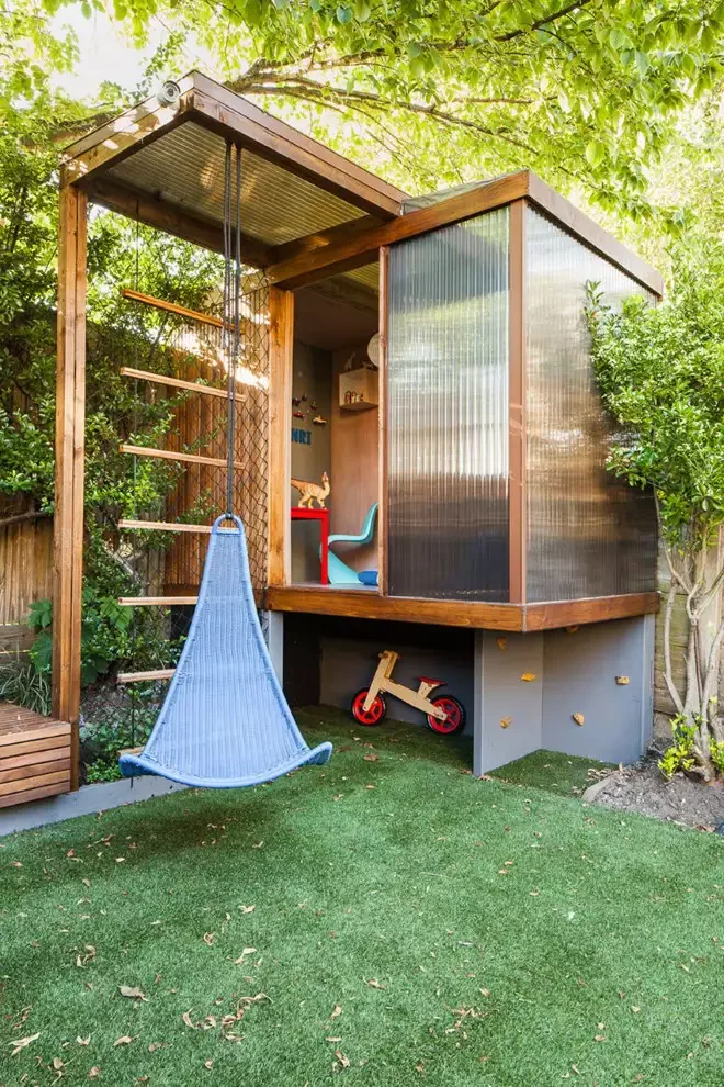 28 Amazing Treehouse Design Ideas That Will Transform Your Backyard 8 Go With a Modern Look