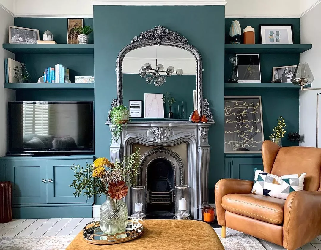27 Fresh Modern Victorian Design Ideas That Feel Anything But Stuffy 17 Go for Bold Colors