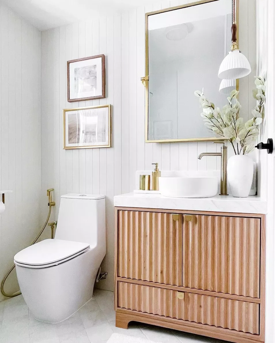 20 Creative Ways to Transform Your Bathroom with Beadboard 16 Go for Subtle Paneling