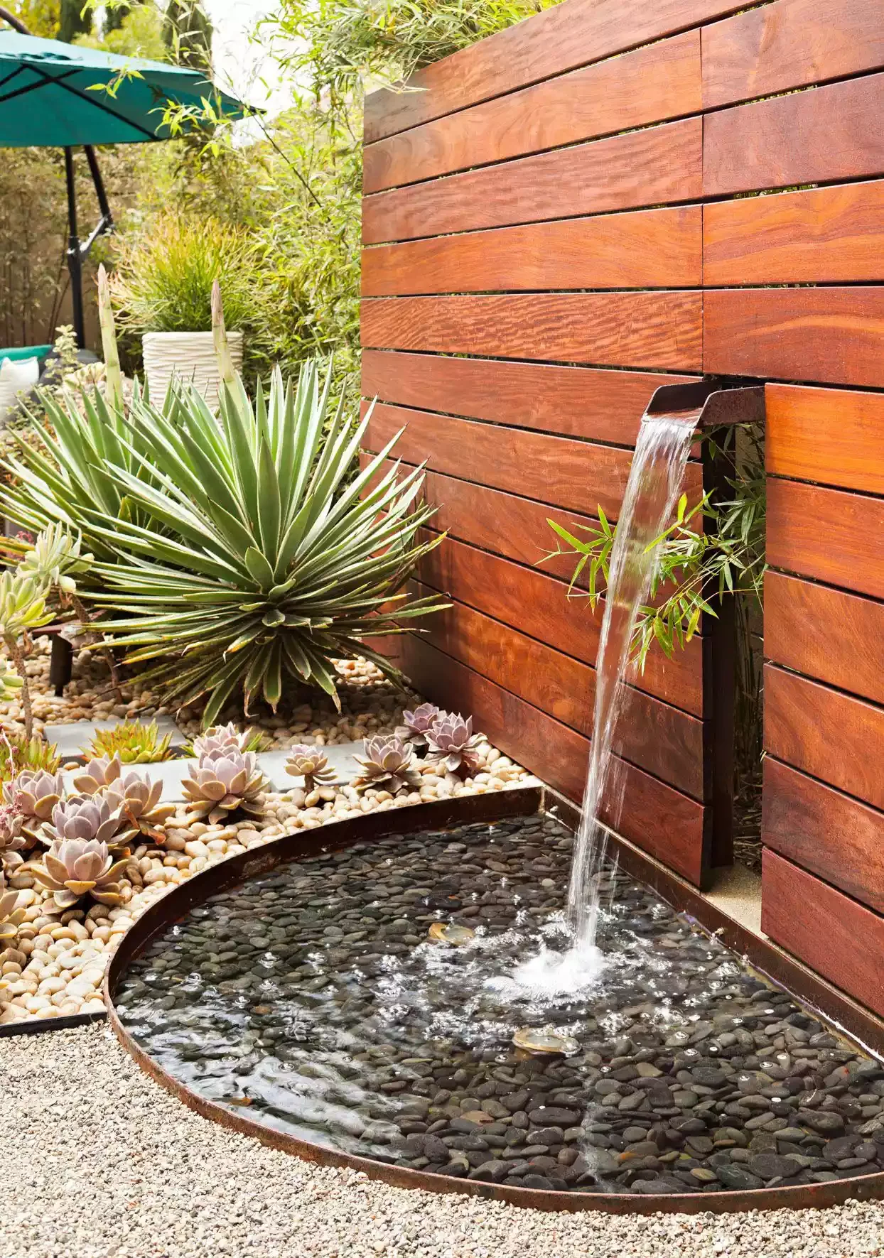 25 Breathtaking Desert Landscaping Ideas That Thrive in Hot Climates Go for a Water Feature
