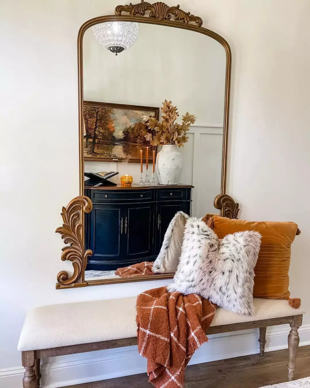 50 Stunning Fall Decorating Ideas That'll Make Your Home Feel Like Autumn Magic 35 Go for the Gold