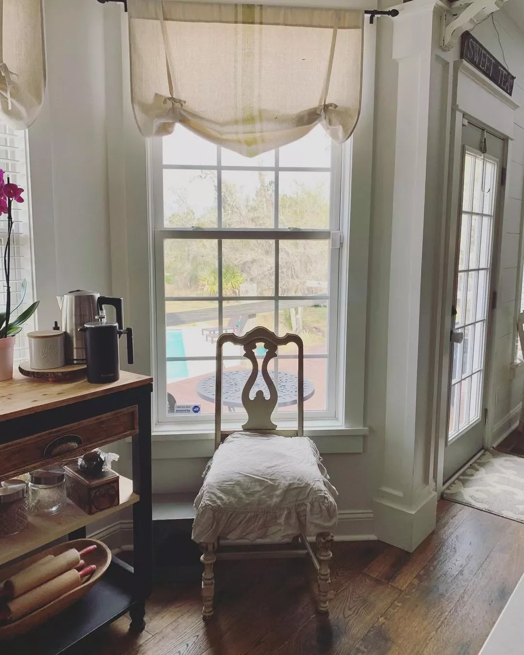 28 Rustic Curtain Ideas to Transform Your Home with Farmhouse Style 20 Go the Subtle Route
