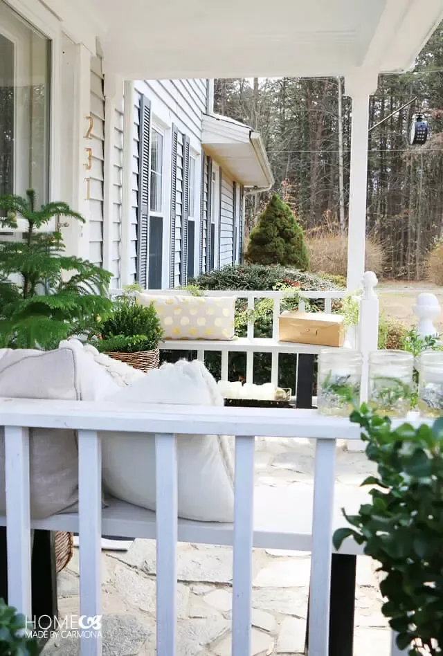 68 Christmas Front Porch Ideas That Make Your Home the Envy Gold Accents
