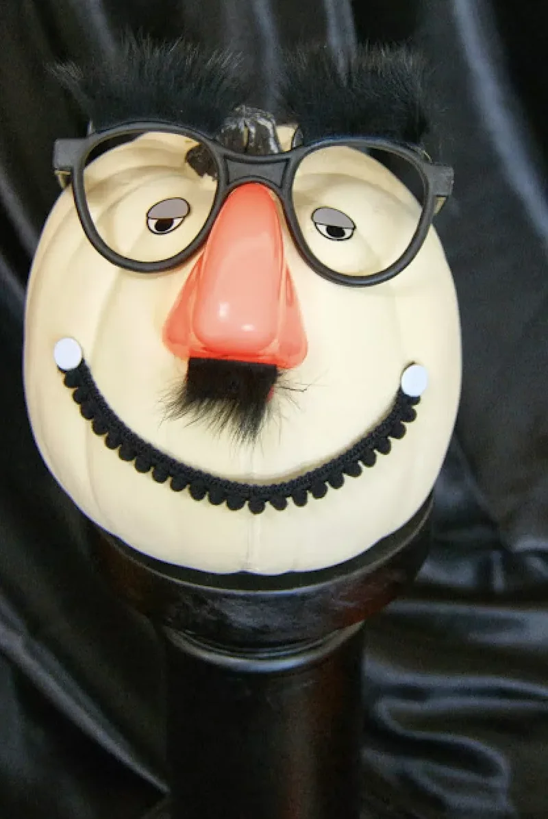 90 Creative Halloween Pumpkin Decorating Ideas to Try This Season 84 Goofy Face Pumpkin