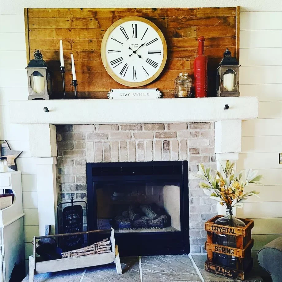 33 Cozy Farmhouse Fireplace Styling Ideas That Transform Your Living Space 18 Grab a Few Lanterns