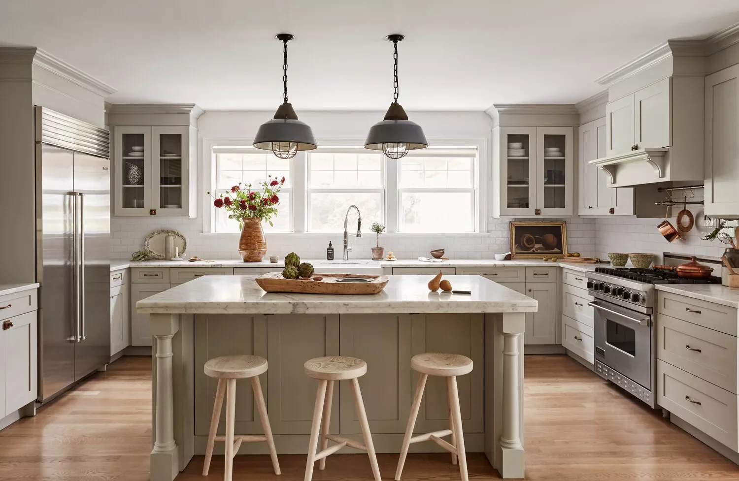 42 Gray Kitchen Ideas That Prove This Neutral Never Goes Out of Style Gray Farmhouse Kitchen