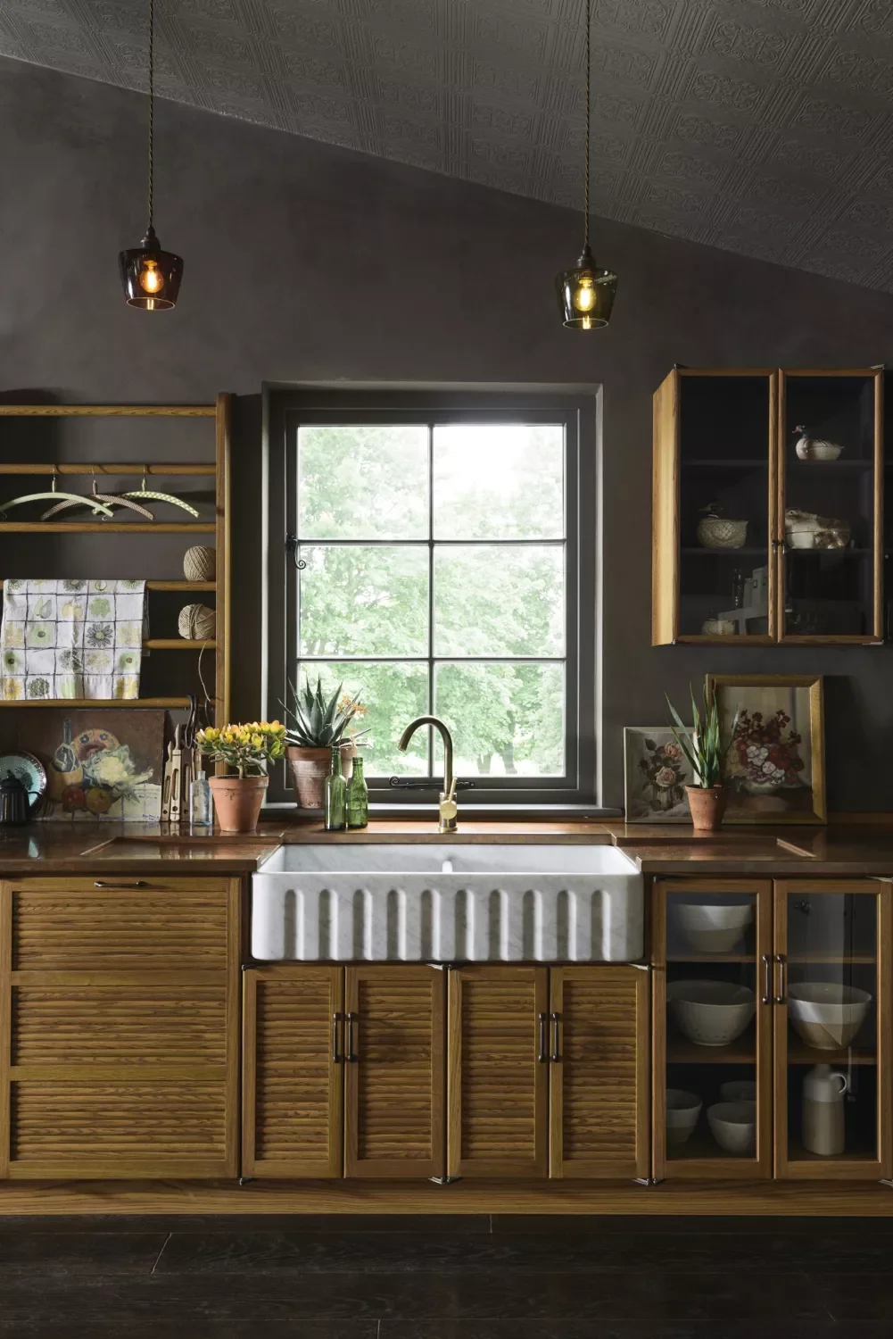 42 Gray Kitchen Ideas That Prove This Neutral Never Goes Out of Style Gray Kitchen Ceiling