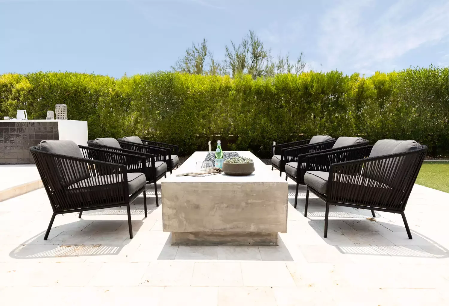 50 Creative Ways to Add Privacy to Your Patio Space 22 Grow Thick Privacy Hedges