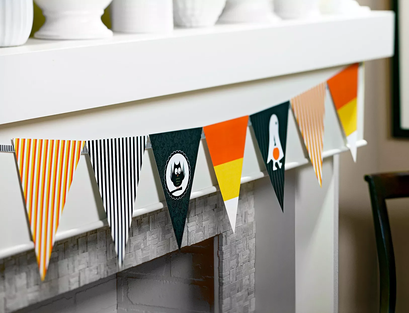 80 Quick Halloween Crafts You Can Complete in One Day 39 Halloween Banner on Mantel