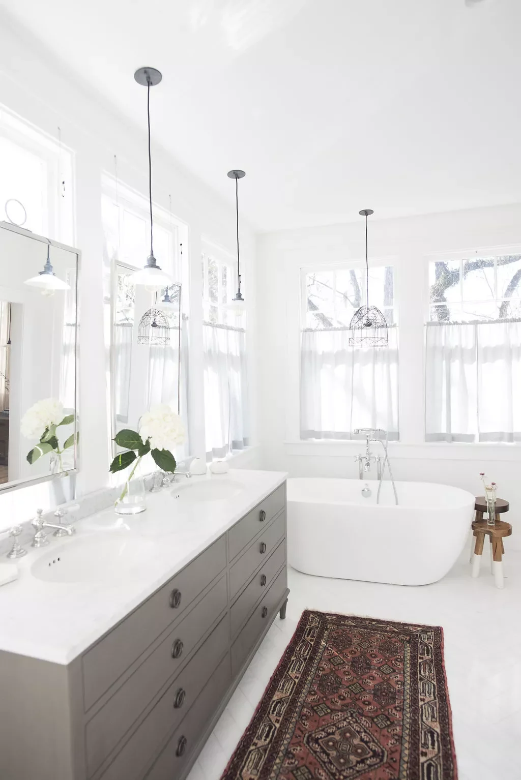 49 Stunning Primary Bathroom Ideas That Will Transform Your Space 11 Hang Cafe Curtains