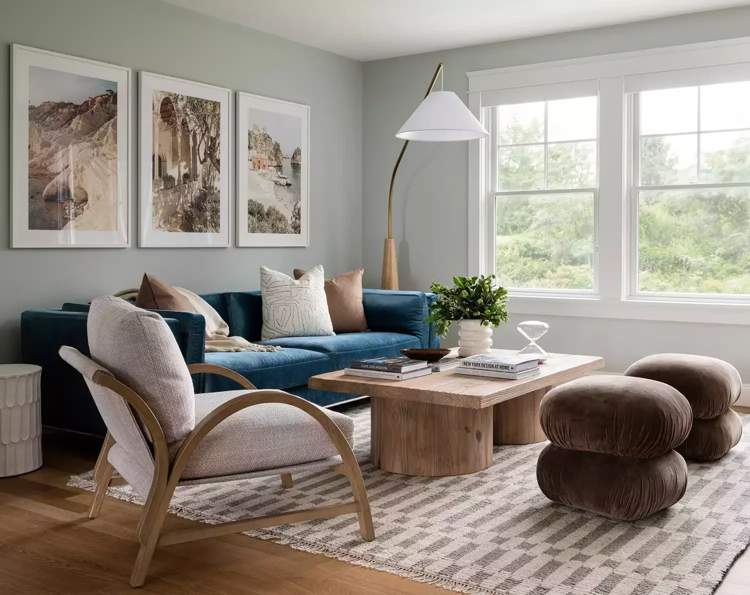 92 Living Room Styling Ideas That Will Transform Your Space Hang Color Photography