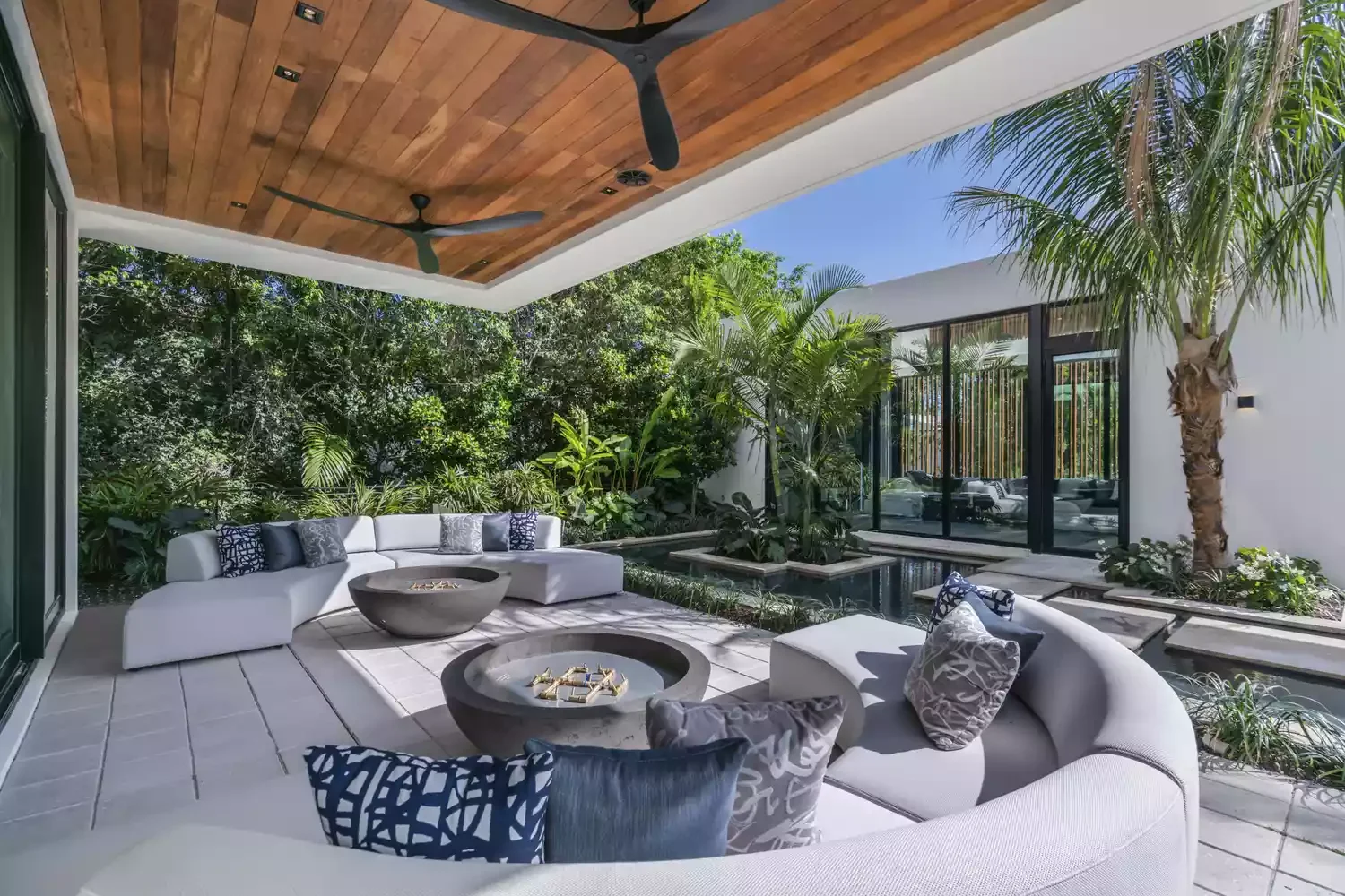 50 Stunning Patio Cover Ideas to Transform Your Outdoor Space Hang Double Fans