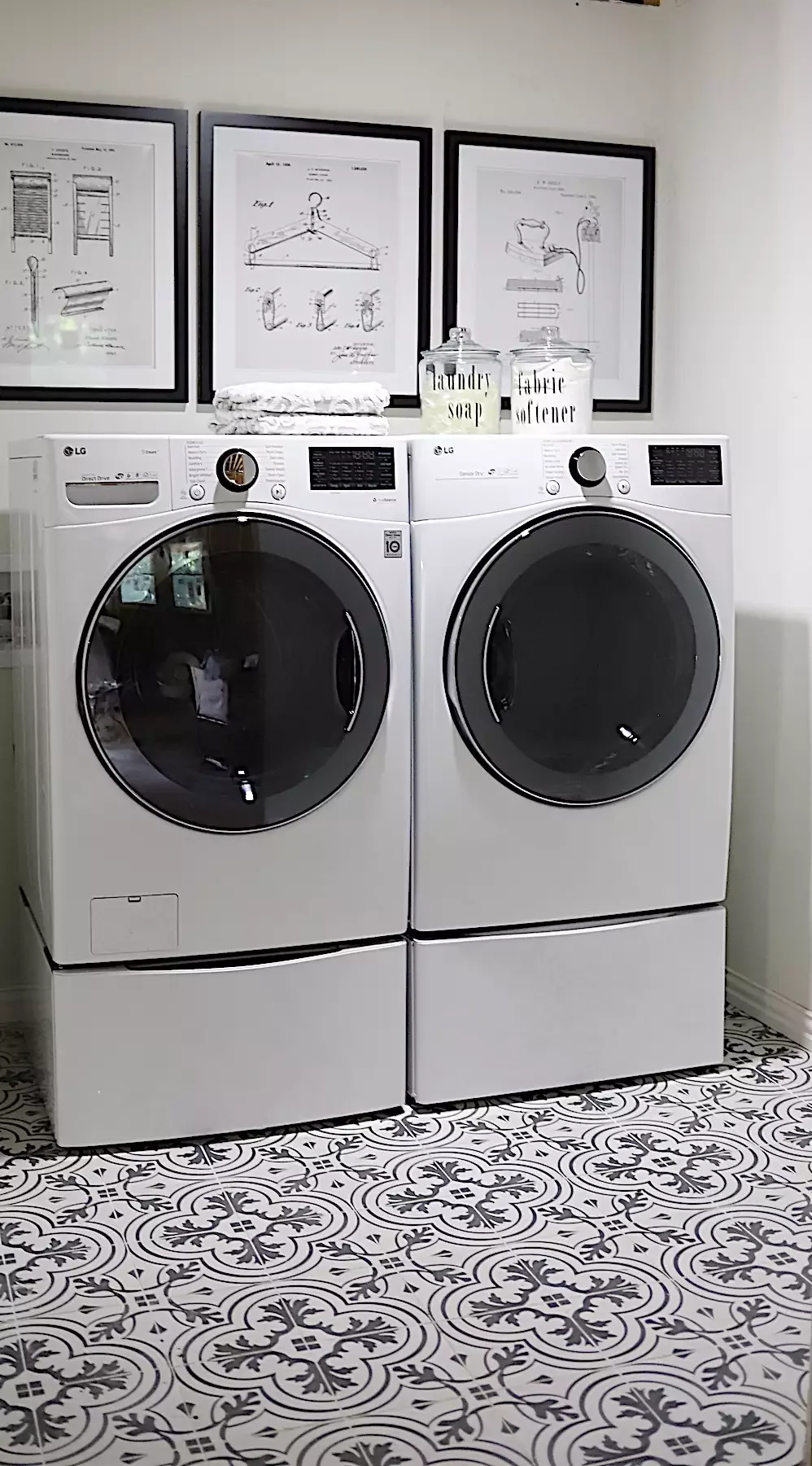57 Creative Laundry Room Ideas That'll Make You Actually Enjoy Doing Chores Hang Laundry-Themed Art