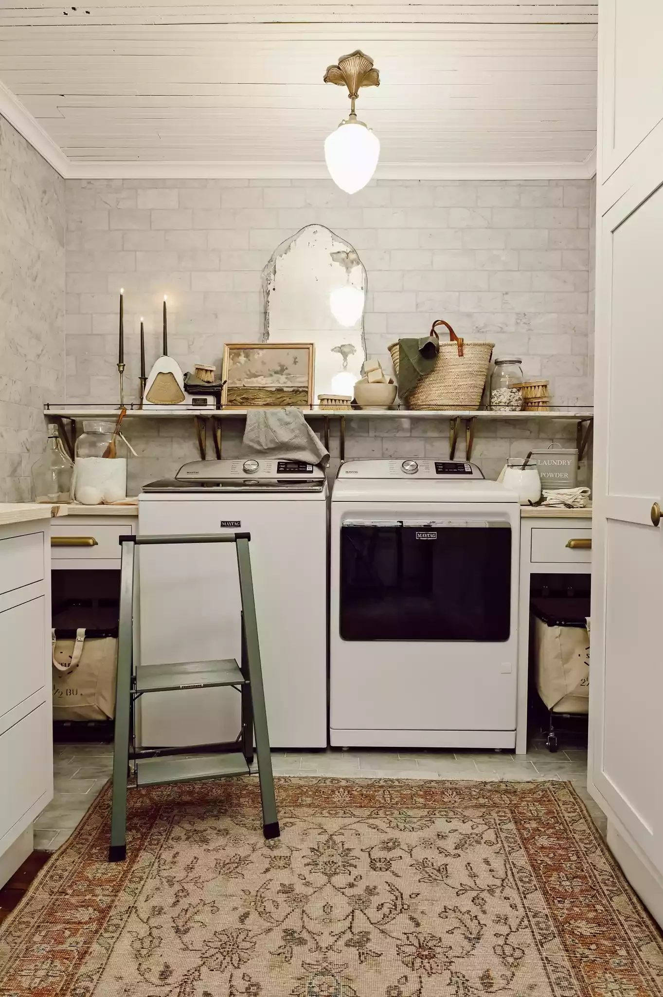 Hang a DIY Display Shelf