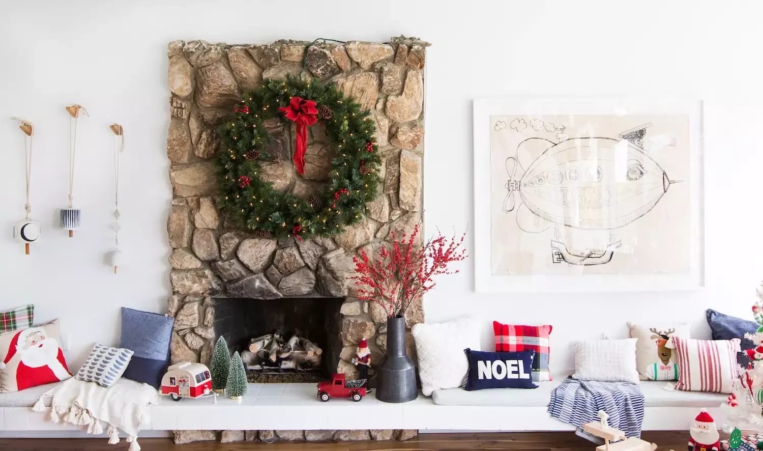 50 Christmas Decorating Ideas That Create a Designer Wonderland Hang a Fireplace Wreath