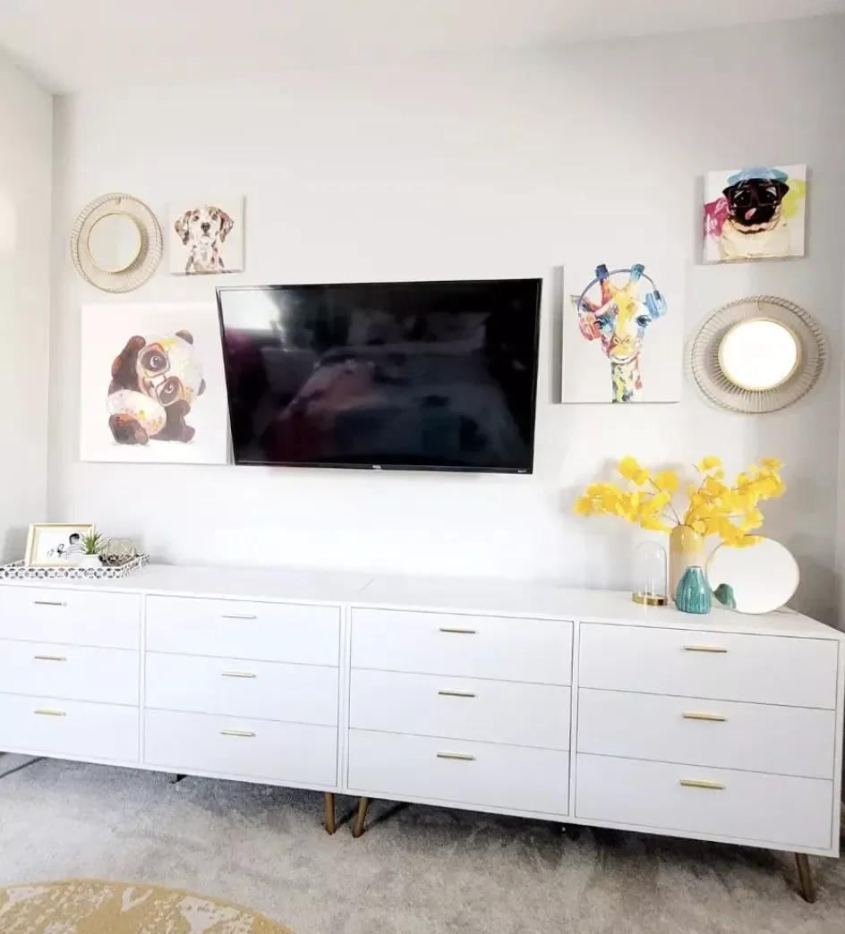 20 Tween Bedroom Ideas That Will Absolutely Wow Them 20 Hang a Gallery Wall
