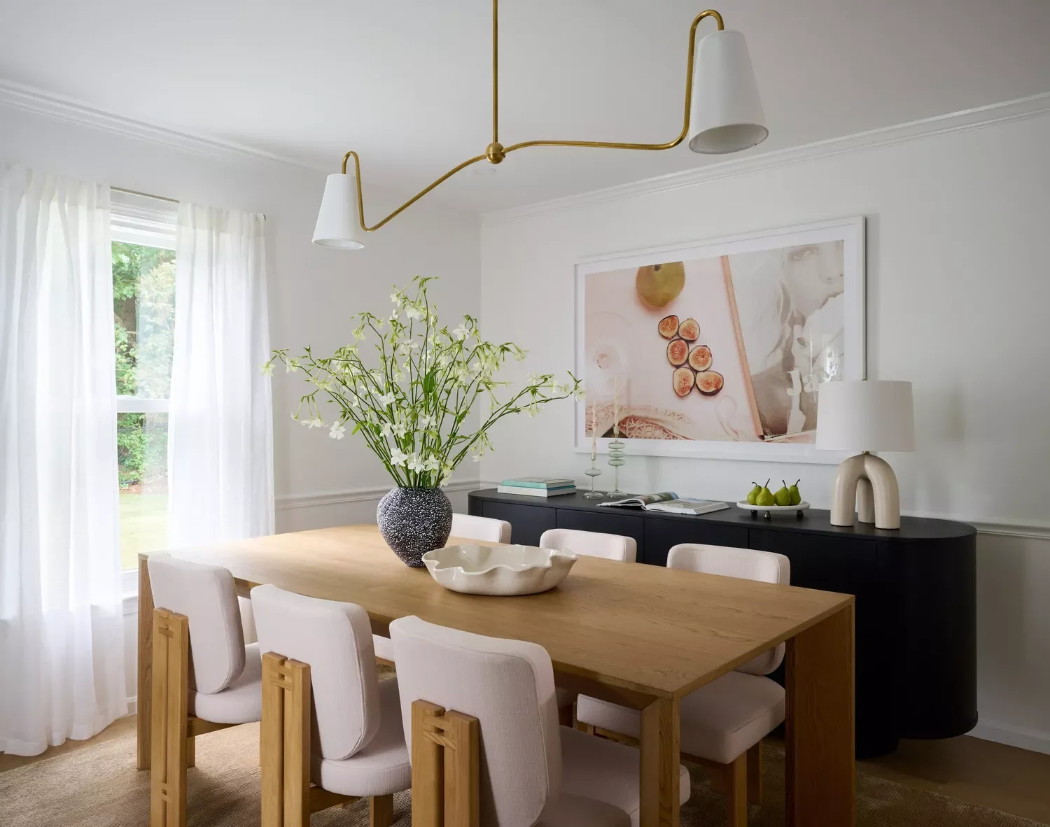 98 Stunning Dining Room Ideas to Transform Your Entertainment Space Hang a Large Photograph