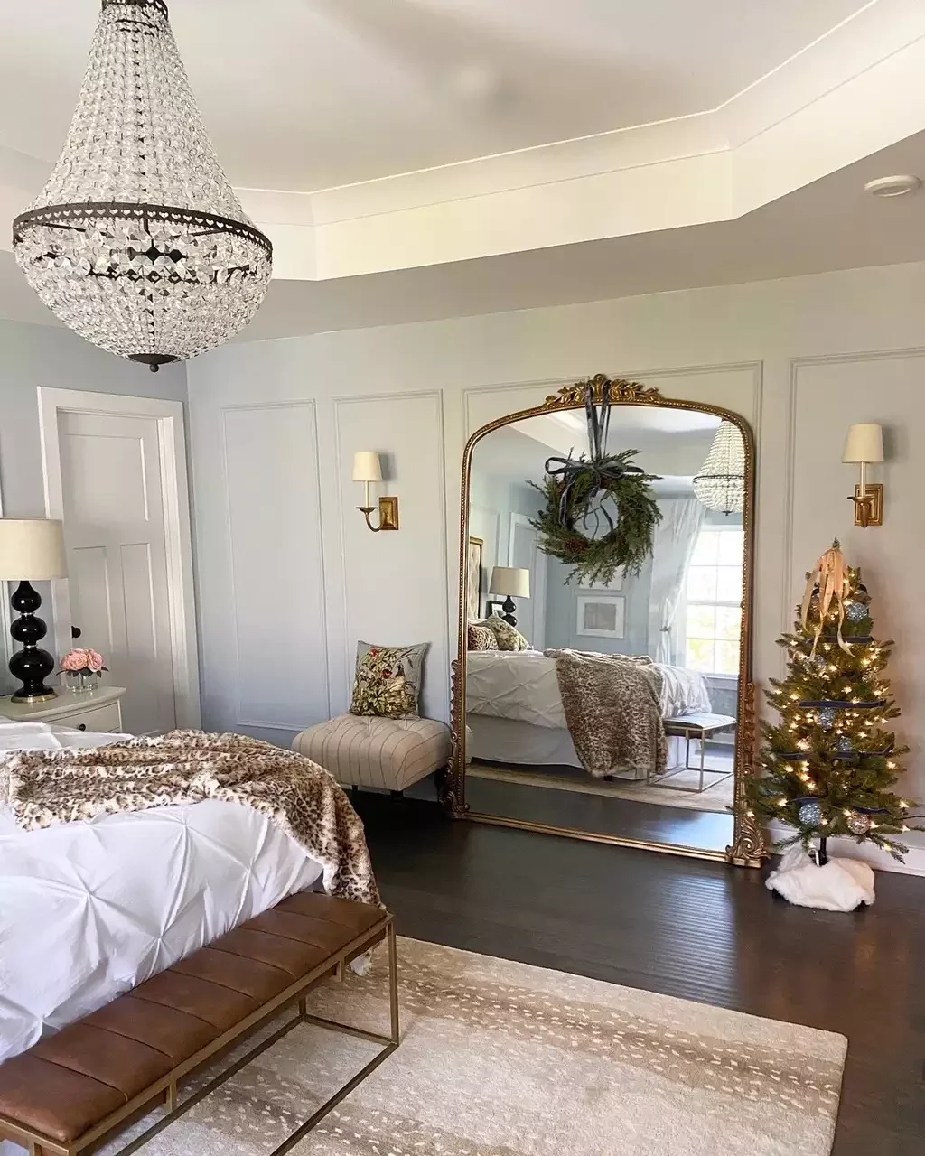 32 Christmas Bedroom Decor Ideas That Make Mornings Magical Hang a Wreath From a Mirror