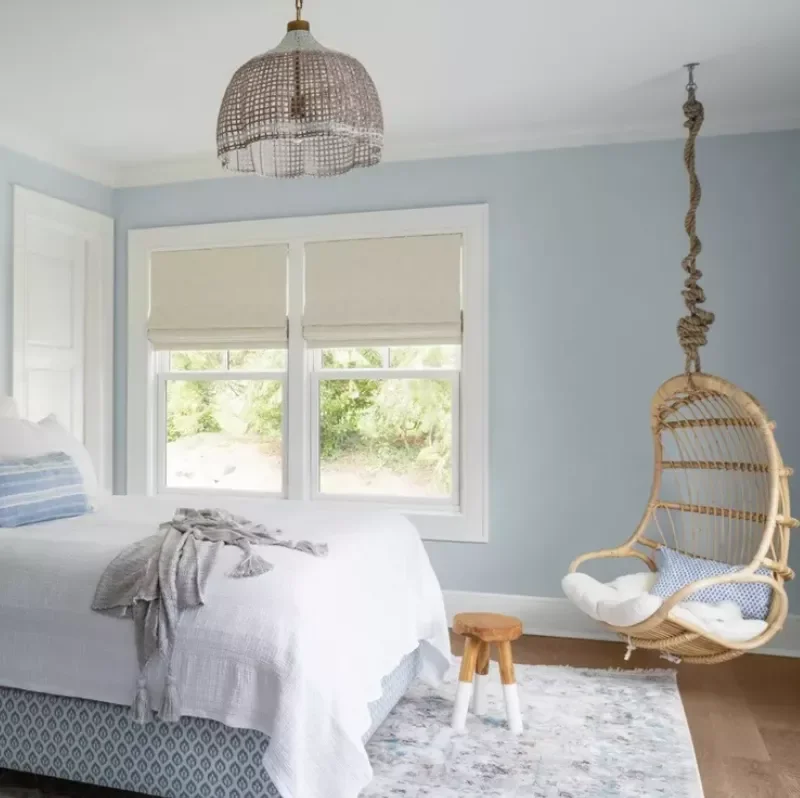 34 Bedroom Chair Ideas That'll Transform Your Space From Boring to Beautiful 11 Hanging Bedroom Chair