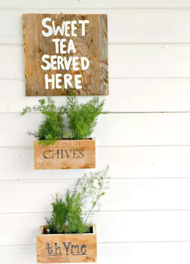 30 Creative DIY Wall Planter Projects to Transform Your Space Hanging Planter Boxes