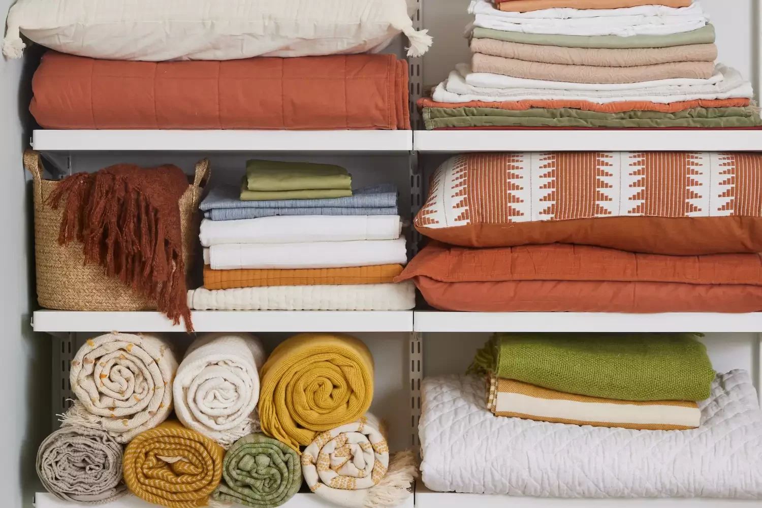 22 Smart Bedding Storage Solutions That Actually Work Have an Open Mind