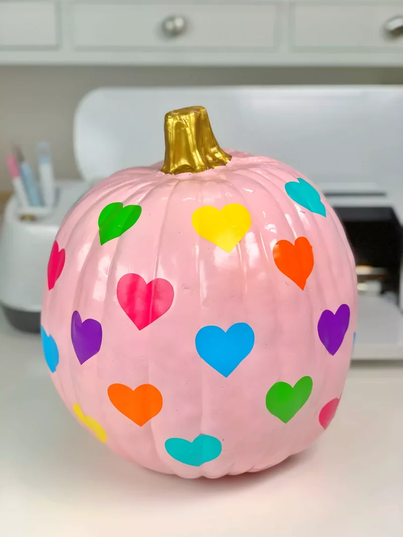 90 Creative Halloween Pumpkin Decorating Ideas to Try This Season 7 Heart Pumpkin