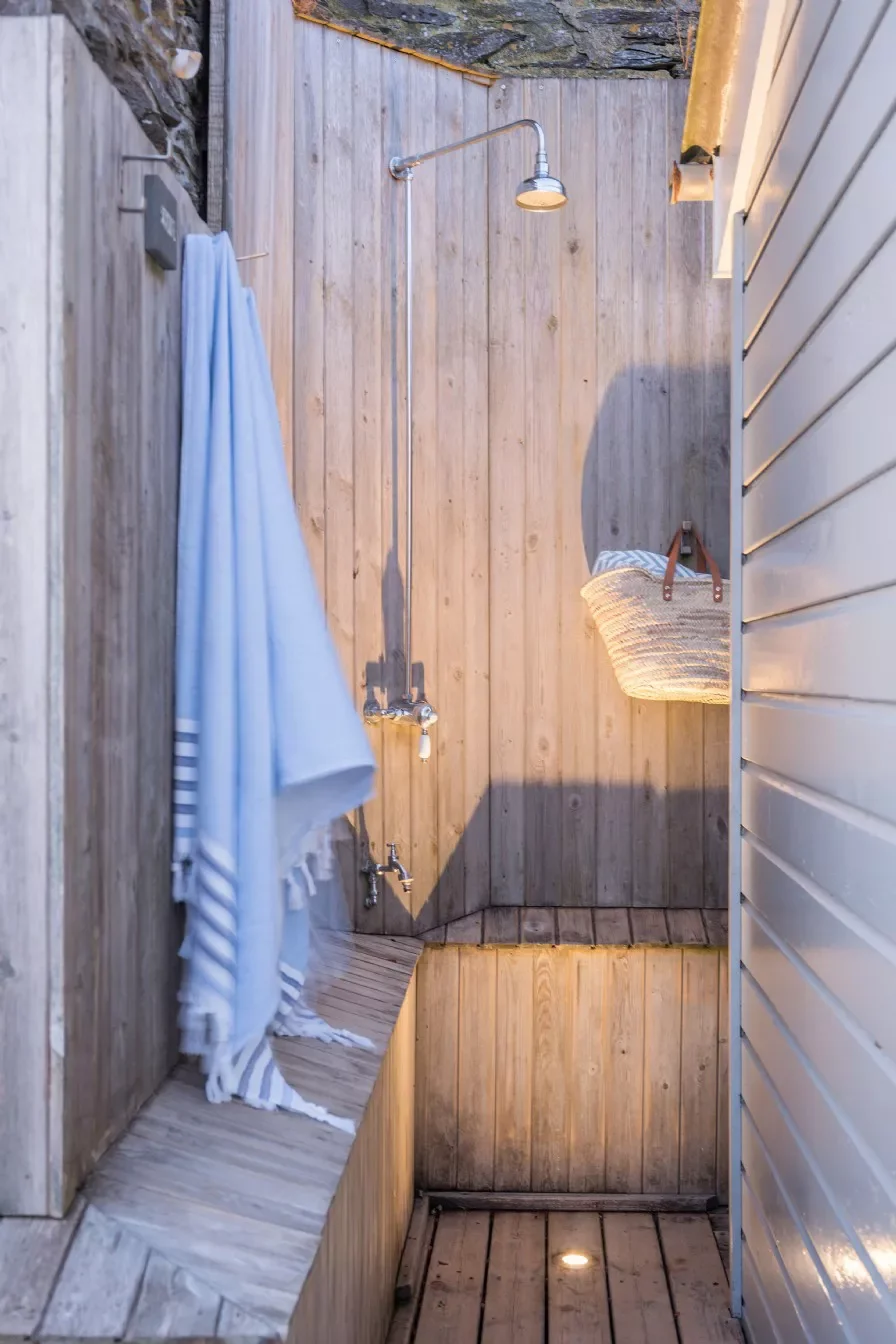 34 Stunning Outdoor Shower Ideas to Transform Your Backyard Oasis 31 Heated Outdoor Shower