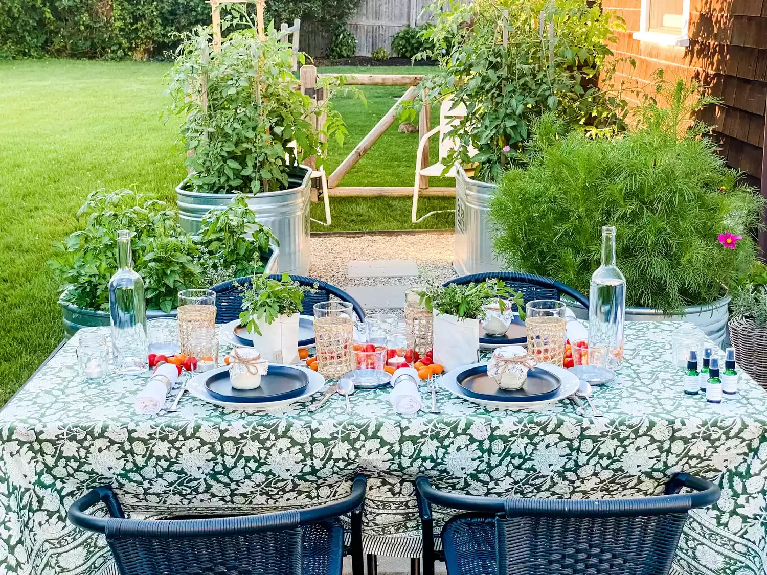 34 Stunning Tablescape Ideas to Transform Your Dining Experience All Year Long Herb Garden Tablescape