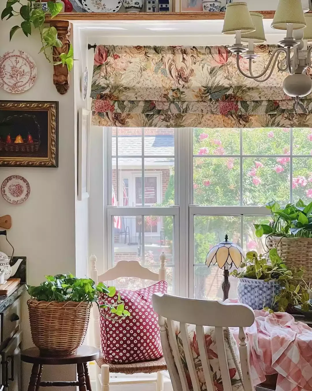 32 Charming Country Kitchen Ideas That'll Make You Never Want to Leave Your Cooking Space 10 High Up Storage