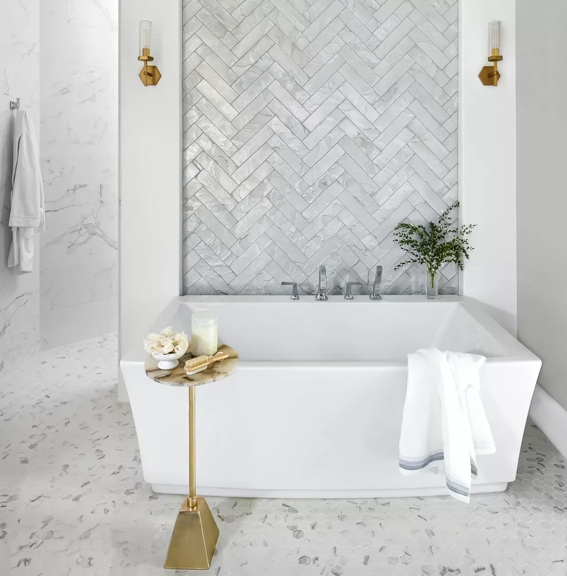 22 Stunning Bathtub Design Ideas That Will Transform Your Bathroom 2 Highlight the Tub With Sconces